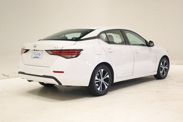 2023 Nissan Sentra SV photo 3