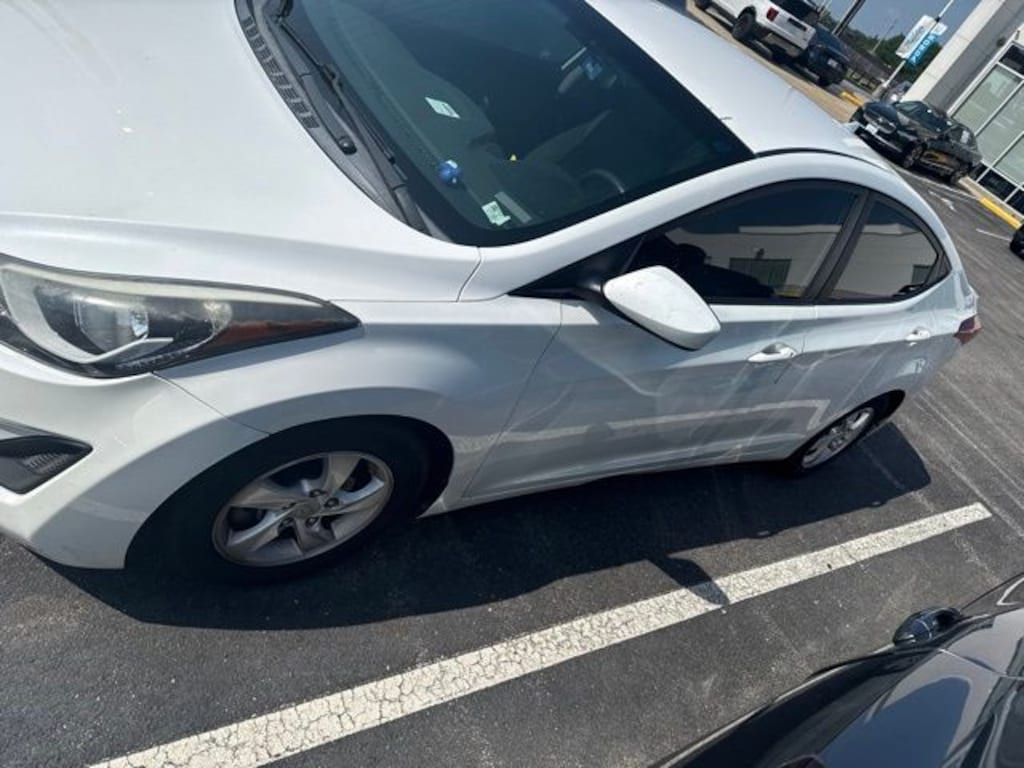 Used 2014 Hyundai Elantra SE Sedan