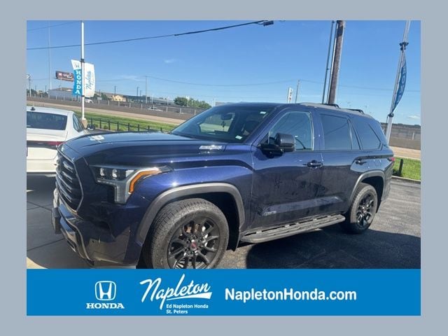 2024 Toyota Sequoia Limited 4WD i-FORCE MAX Hybrid's photo
