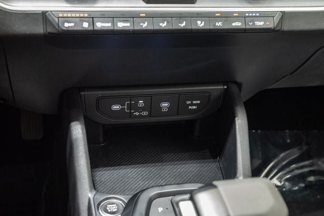 2025 Kia K4 LXS - Photo 18