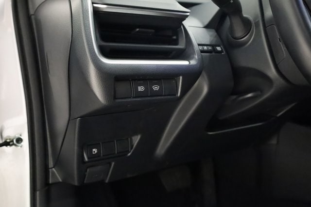 2024 Toyota Prius LE photo 11