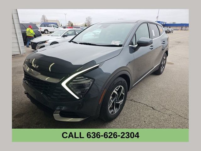 2024 Kia Sportage LX's photo