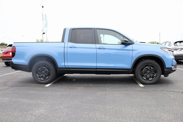 2025 Honda Ridgeline TrailSport photo 3