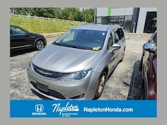 2018 Chrysler Pacifica Touring L Van