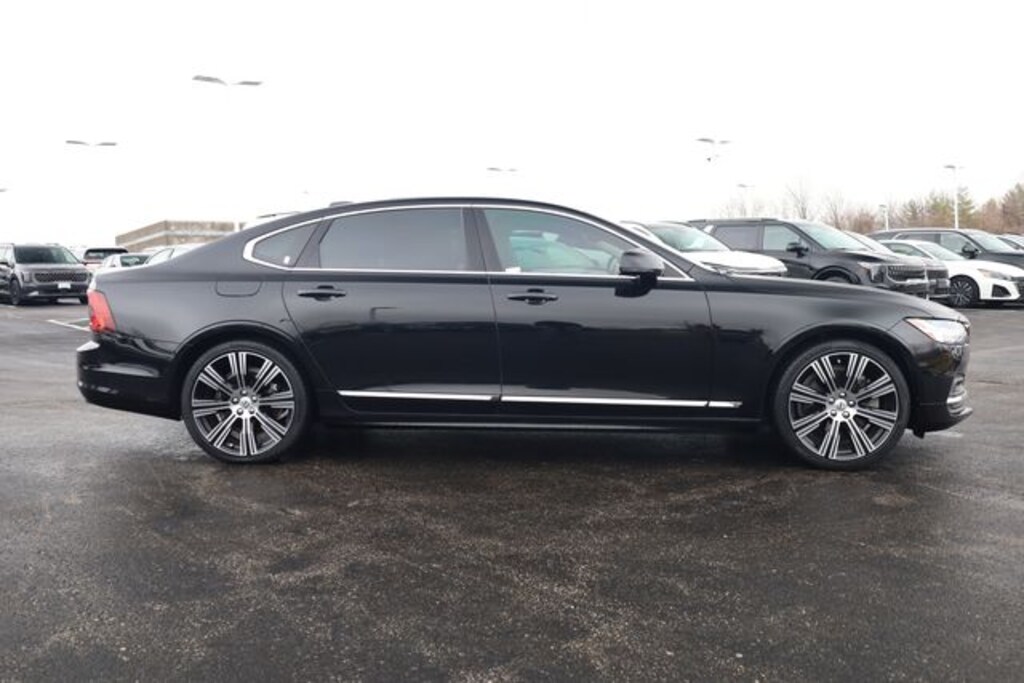 Used 2023 Volvo S90 B6 Plus Sedan