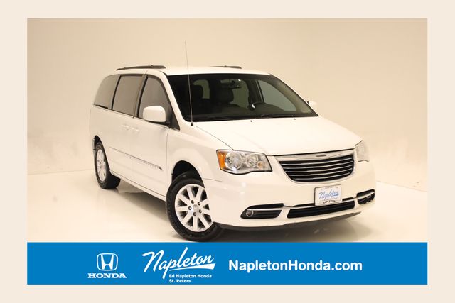 2013 Chrysler Town & Country Touring