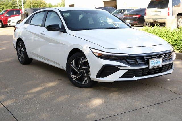 2025 Hyundai Elantra Hybrid SEL Sport photo 2