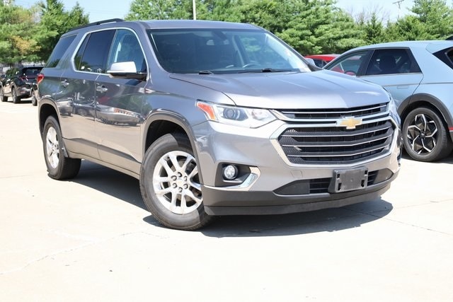 Used 2020 Chevrolet Traverse 1LT with VIN 1GNERGKW0LJ184268 for sale in Hazelwood, MO