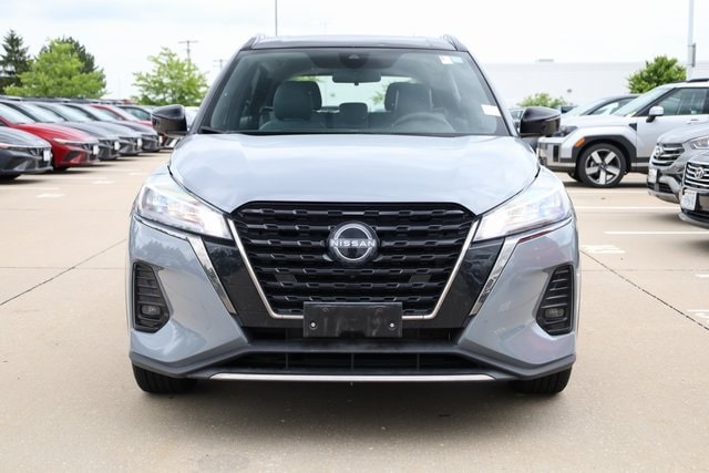 Used 2024 Nissan Kicks SR with VIN 3N1CP5DV3RL539050 for sale in Hazelwood, MO
