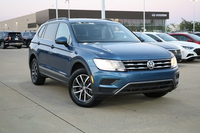 Used 2020 Volkswagen Tiguan SE with VIN 3VV3B7AX0LM035555 for sale in Hazelwood, MO