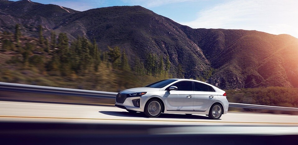 hyundai-ioniq-performance-features