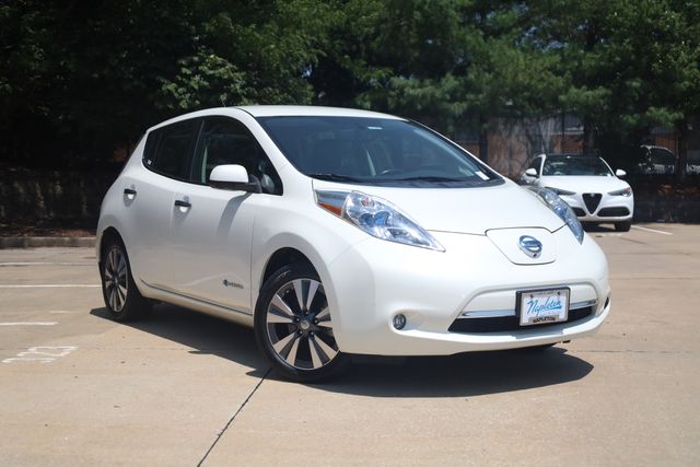 Used 2015 Nissan LEAF SL with VIN 1N4AZ0CP3FC326245 for sale in Hazelwood, MO