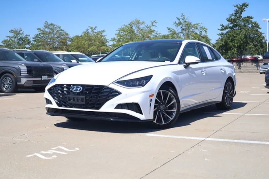 Used 2023 Hyundai Sonata Limited Sedan