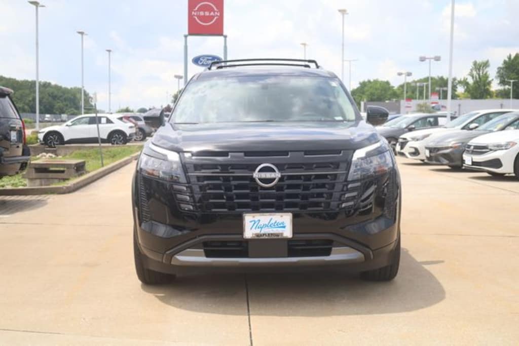 Used 2026 Nissan Pathfinder Platinum SUV