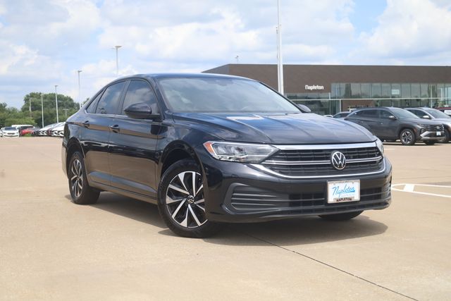 3VW5M7BU8RM010768