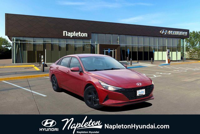 2021 Hyundai Elantra SEL's photo