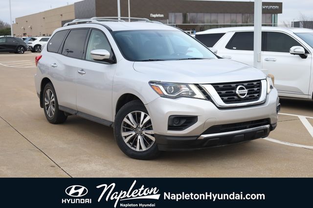 2020 Nissan Pathfinder S's photo