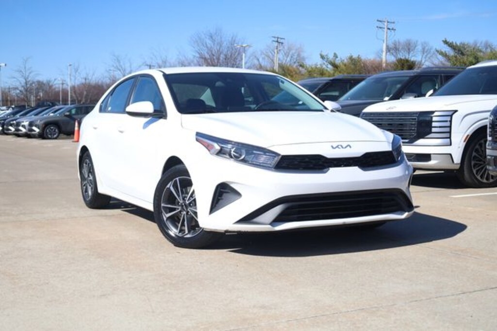 Used 2024 Kia Forte LXS Sedan