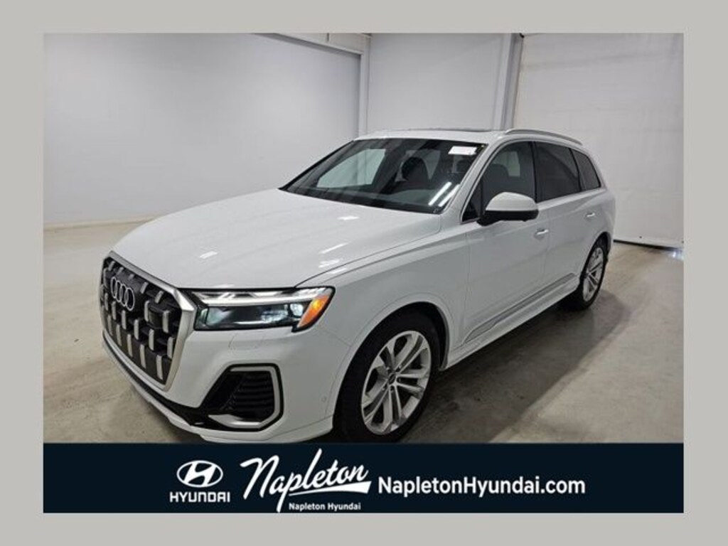 Used 2025 Audi Q7 55 Premium SUV