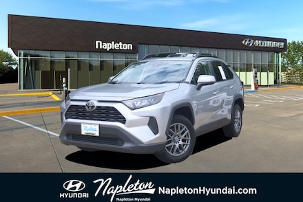 2020 Toyota RAV4 LE SUV