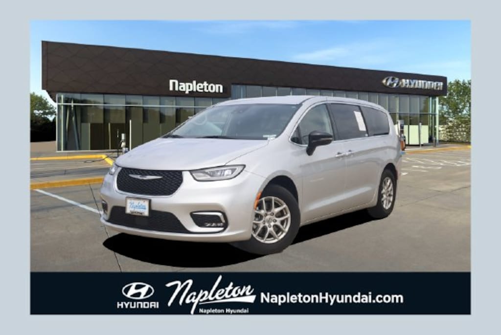 Used 2024 Chrysler Pacifica Touring L Van Passenger Van