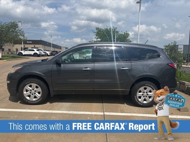 Used 2014 Chevrolet Traverse LS with VIN 1GNKRFED3EJ183075 for sale in Hazelwood, MO