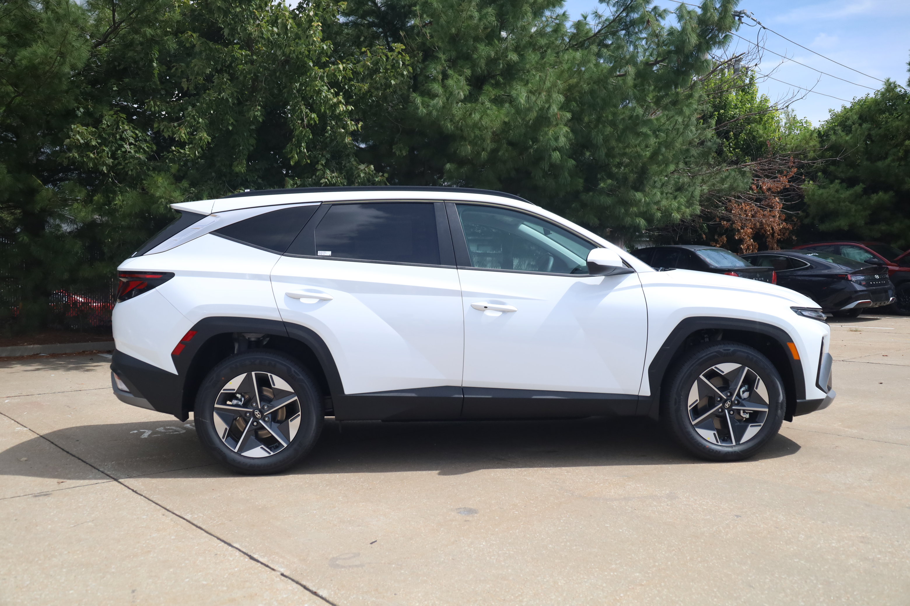 New 2026 Hyundai Tucson Hybrid SEL AWD SUV