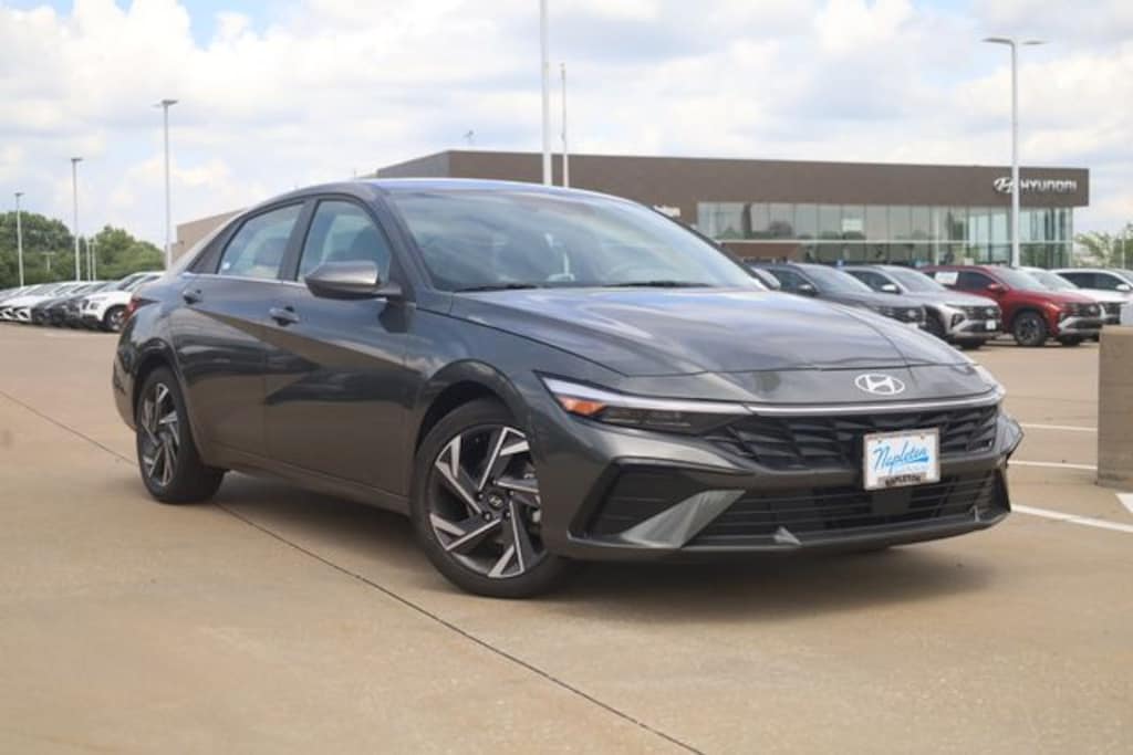 Certified 2025 Hyundai Elantra SEL Convenience Sedan