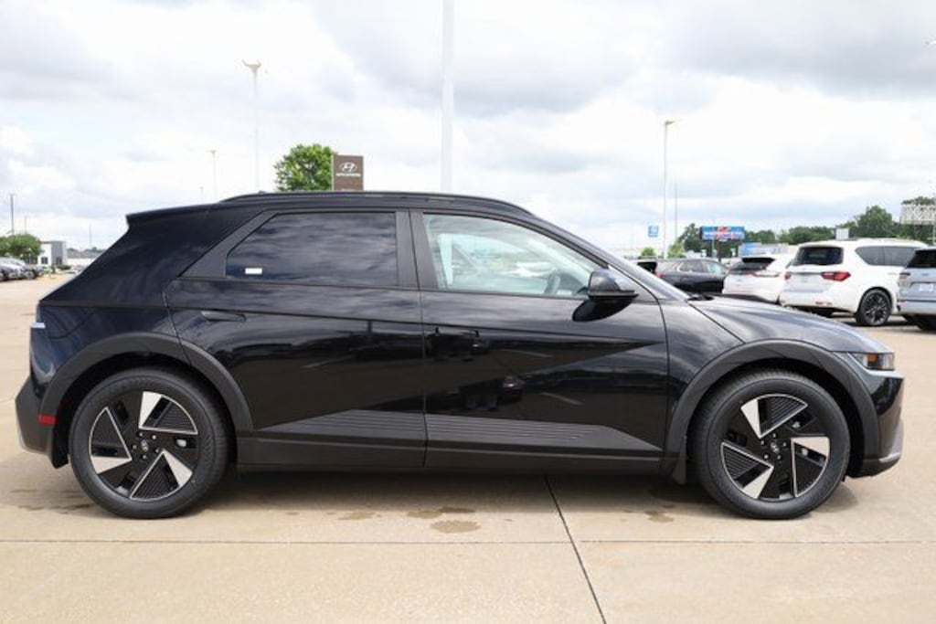 New 2025 Hyundai IONIQ 5 SEL SUV