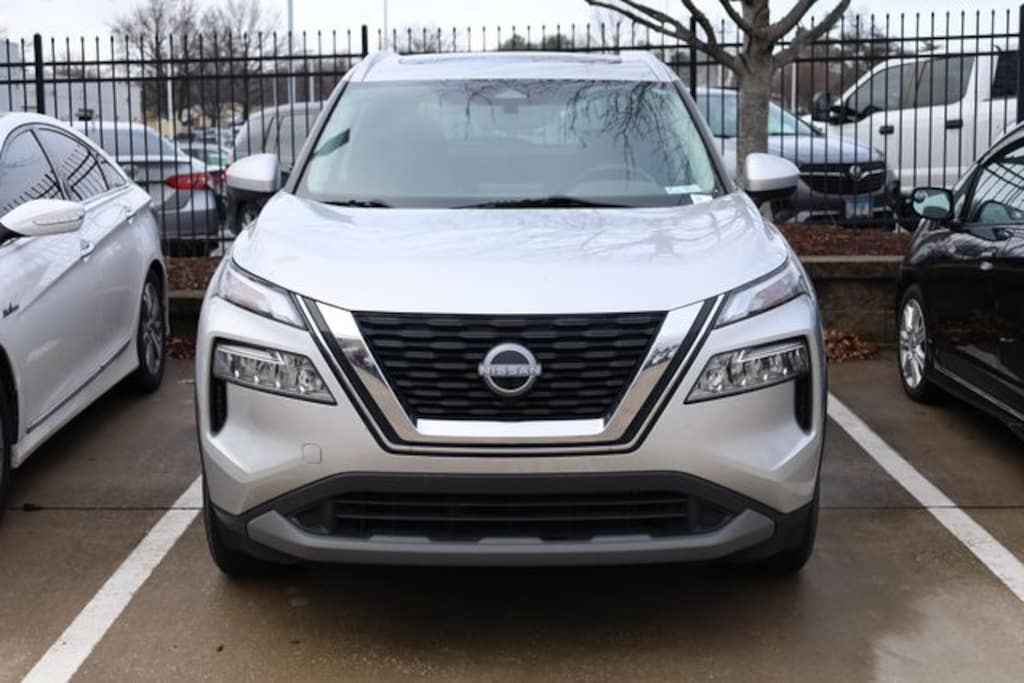 Used 2023 Nissan Rogue SV SUV