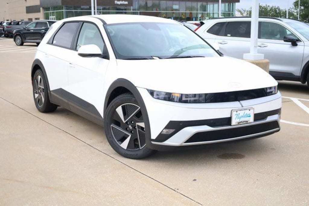 New 2025 Hyundai IONIQ 5 SE SUV