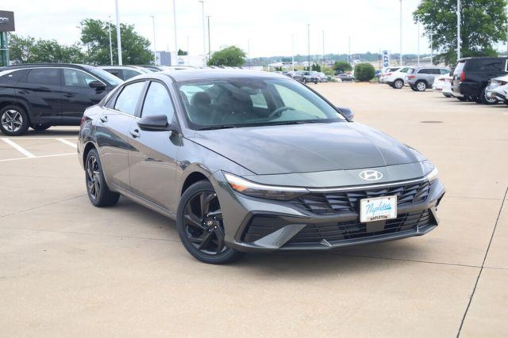 New 2026 Hyundai Elantra SEL Sport Premium Sedan