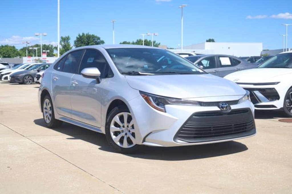 Used 2026 Toyota Corolla LE Sedan