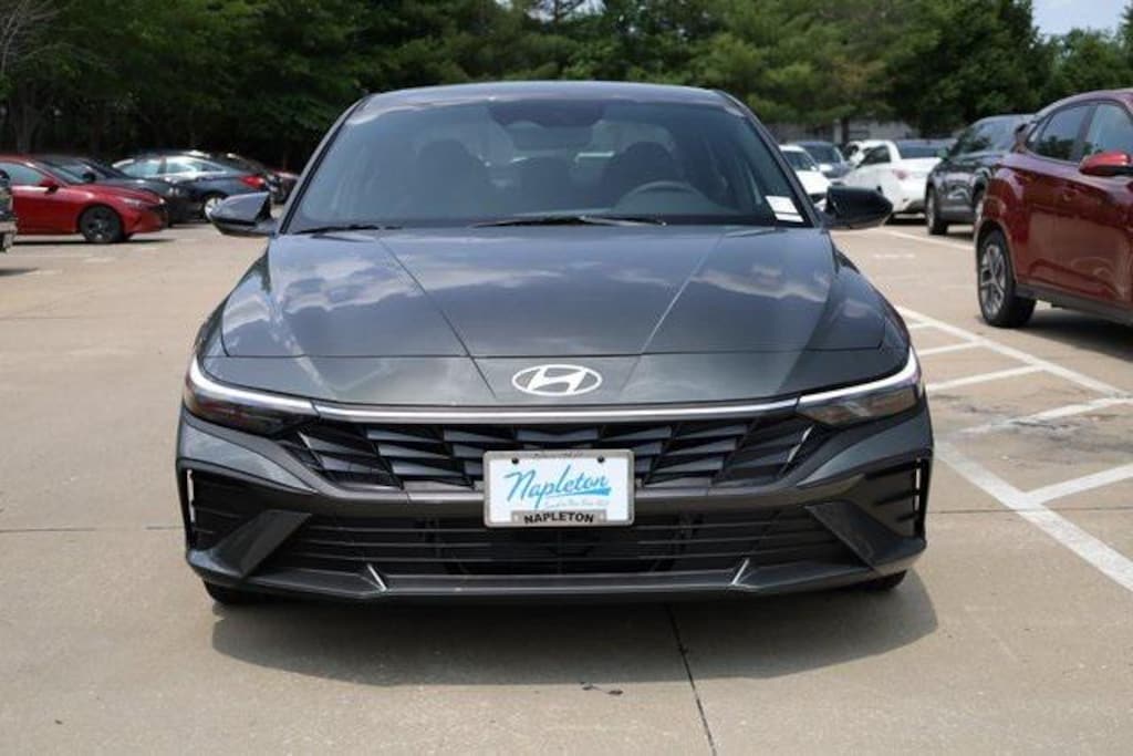 New 2025 Hyundai Elantra Hybrid SEL Sport Sedan