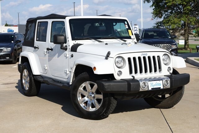 Used 2018 Jeep Wrangler JK Unlimited Sahara with VIN 1C4BJWEG2JL863168 for sale in Hazelwood, MO