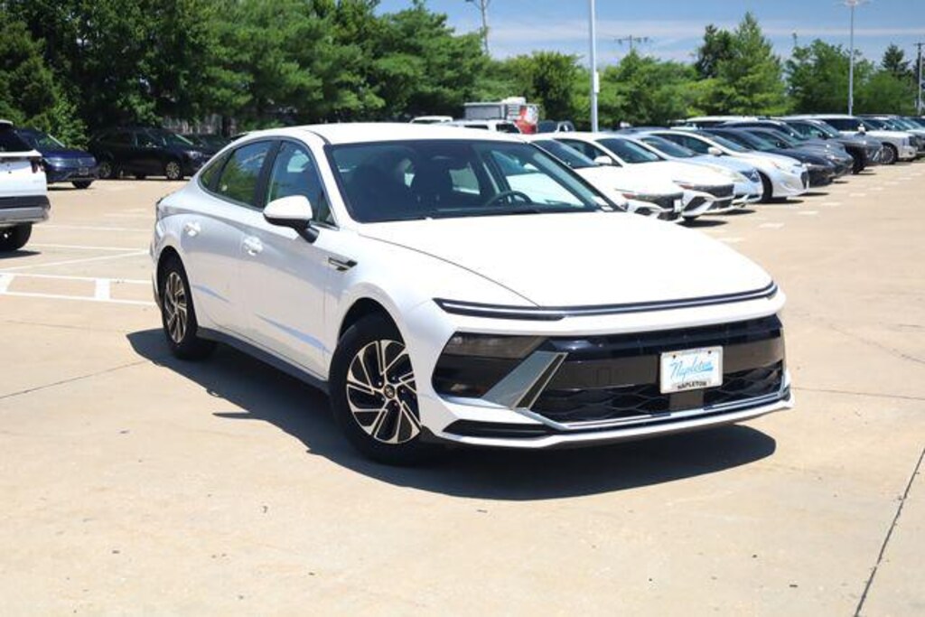 New 2026 Hyundai Sonata Hybrid Blue Sedan