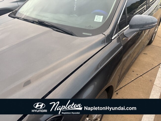 2016 Ford Fusion SE Sedan
