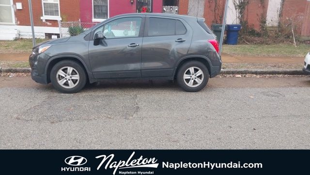 2020 Chevrolet Trax LS's photo