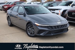 2024 Hyundai Elantra SEL Sedan