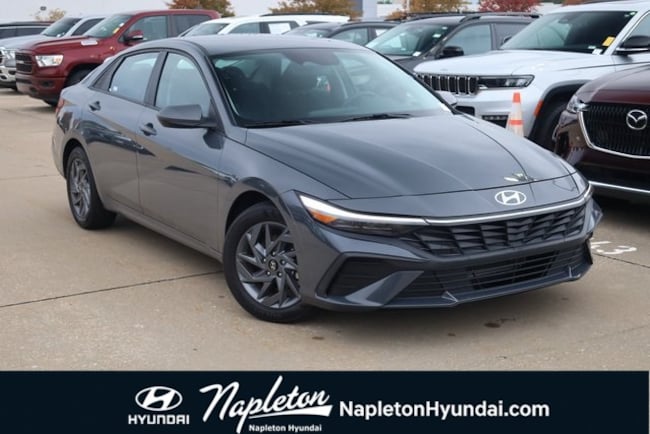 2024 Hyundai Elantra SEL Sedan 2024 Hyundai Elantra SEL Sedan