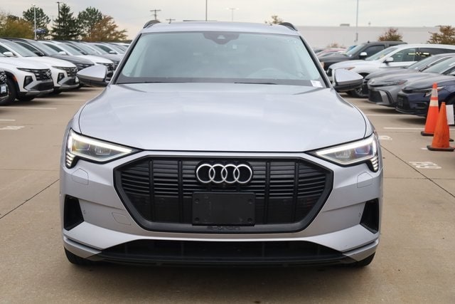 Used 2021 Audi e-tron Prestige with VIN WA1VAAGE3MB020936 for sale in Hazelwood, MO