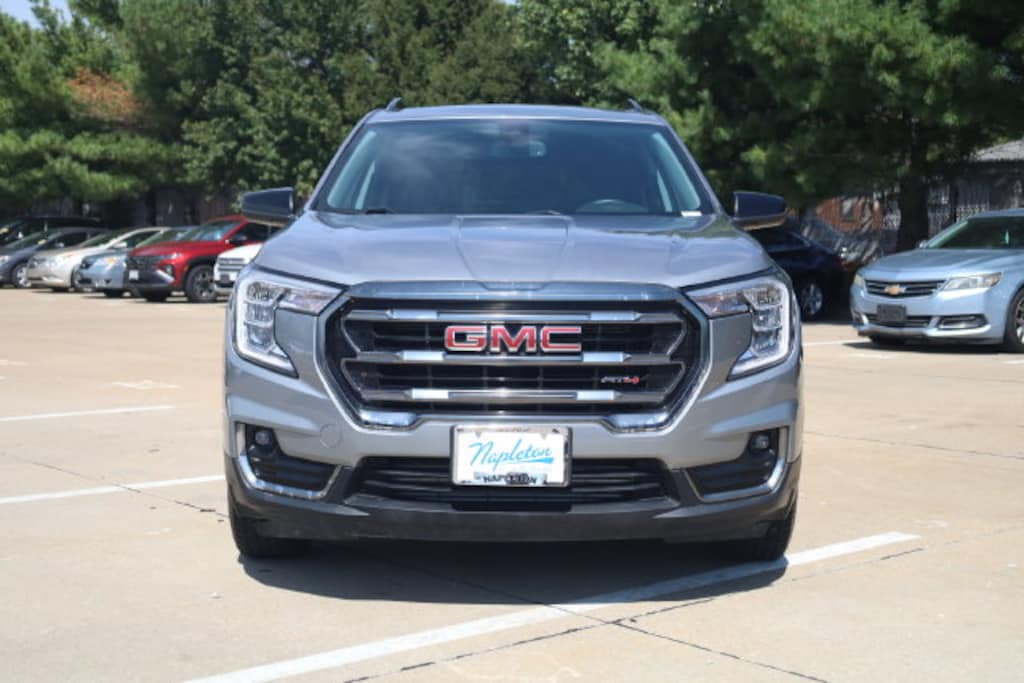 Used 2023 GMC Terrain AT4 SUV