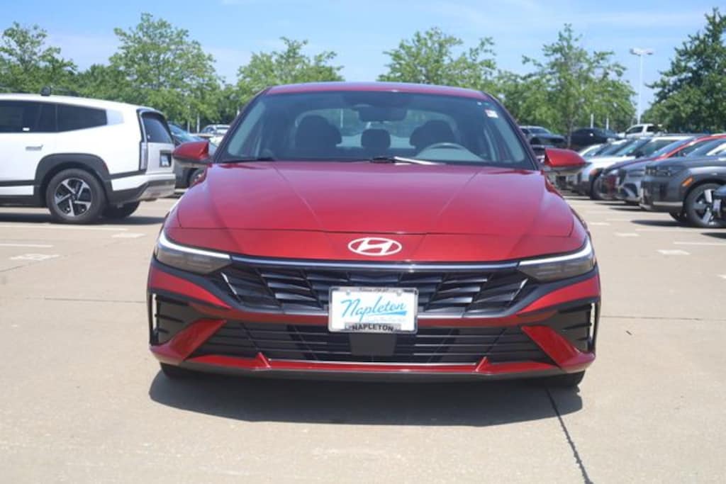 Certified 2025 Hyundai Elantra SEL Convenience Sedan