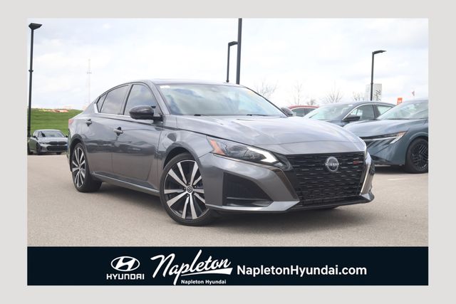 2023 Nissan Altima 2.0 VC-T SR's photo