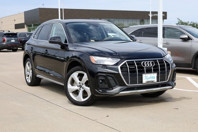 Used 2021 Audi Q5 Premium Plus with VIN WA1BAAFY2M2012521 for sale in Hazelwood, MO