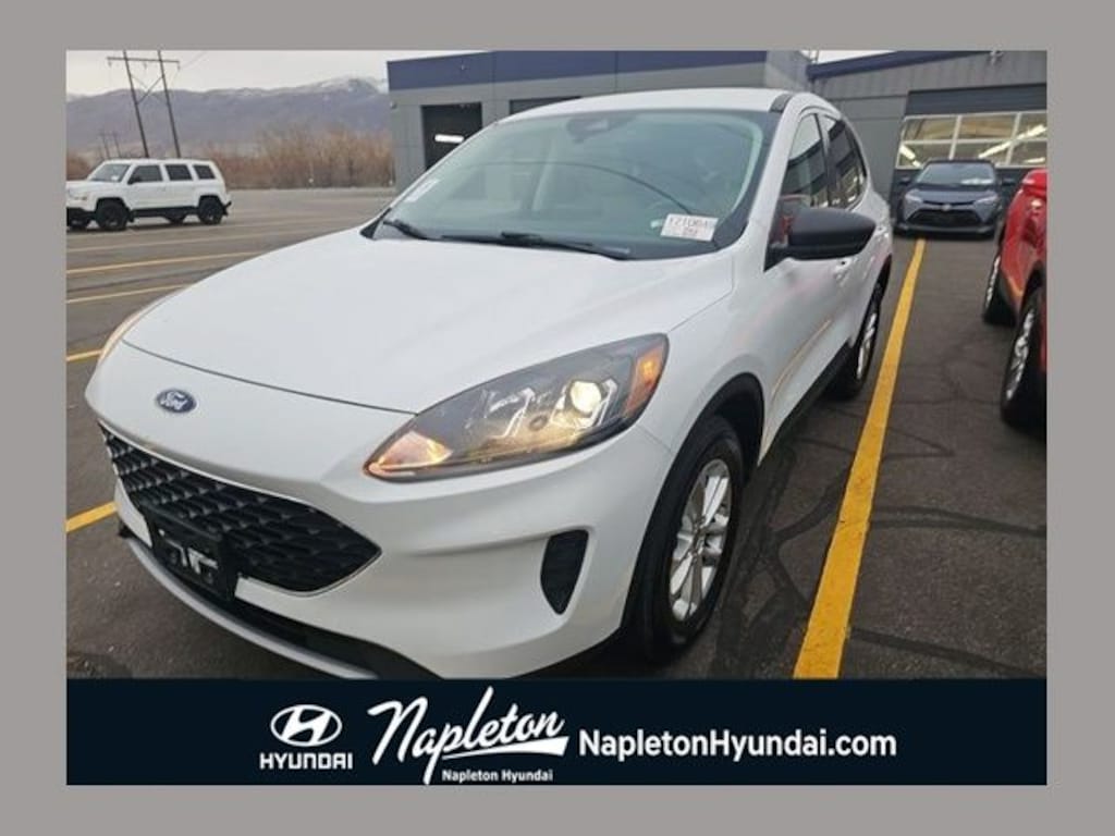 Used 2022 Ford Escape SE Hybrid SUV