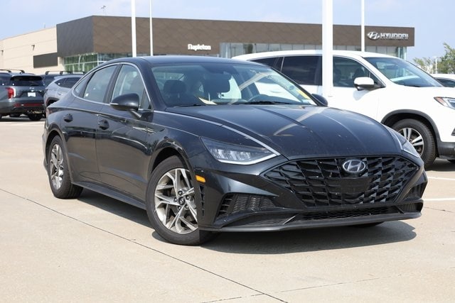 Used 2021 Hyundai Sonata SEL with VIN KMHL64JA6MA144223 for sale in Hazelwood, MO