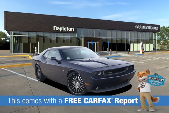 Used 2013 Dodge Challenger SXT with VIN 2C3CDYAG1DH579047 for sale in Hazelwood, MO