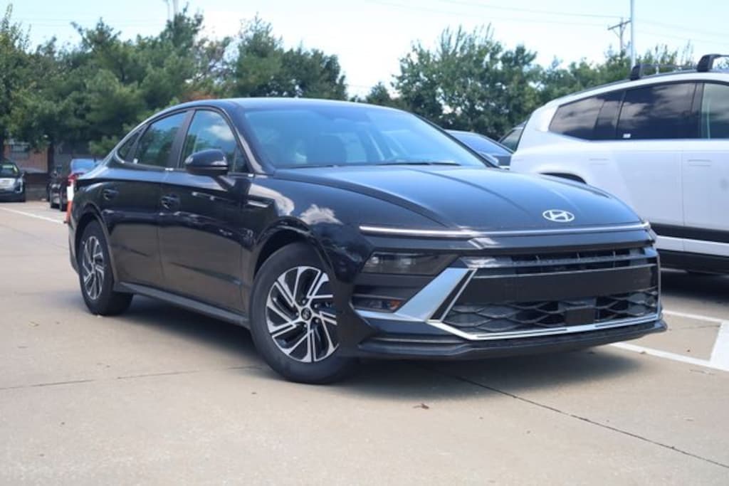 New 2026 Hyundai Sonata Hybrid Blue Sedan