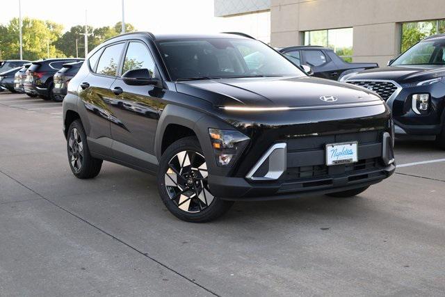2025 Hyundai Kona SEL photo 2